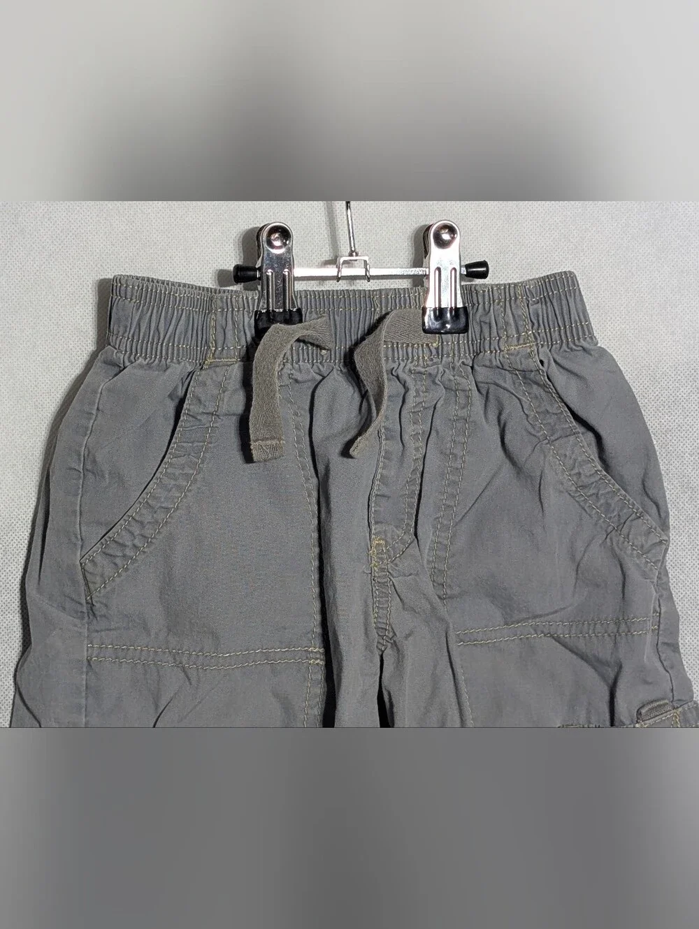 OshKosh B'gosh Boys Grey Elastic Waist Cargo Shorts Size 5 Cotton